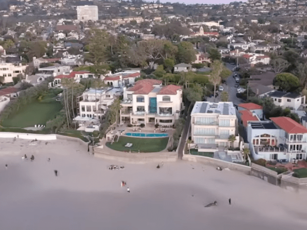 La Jolla Beachfront Luxury | Coastal Estate Marine Street Beach